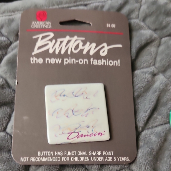 Buttons Assorted Colorful Pin Set - Picture 6 of 11